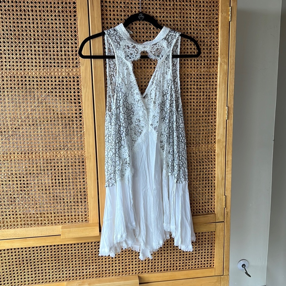 Free People lace dress! Size XS.